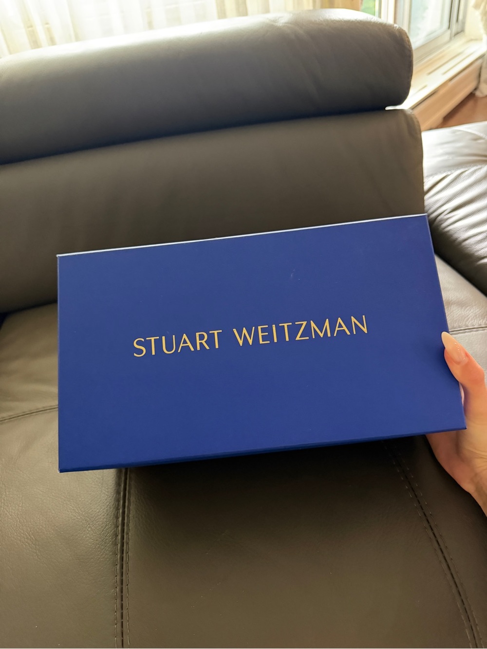 Stuart Weitzman - Picture 4 of 4